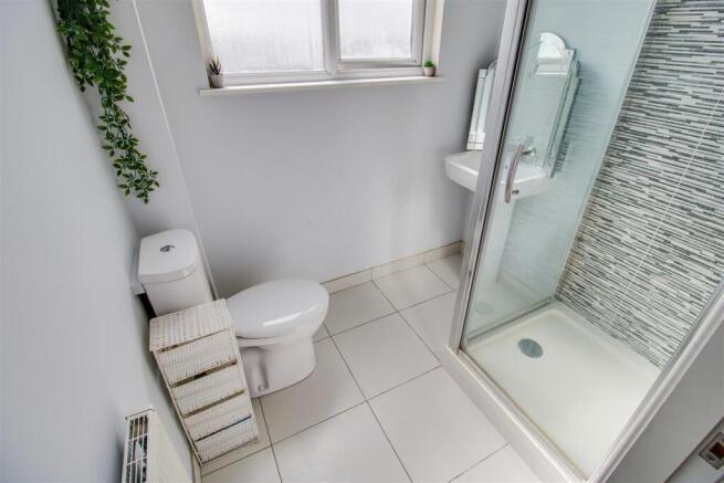 3 bed Town House for sale Image 10