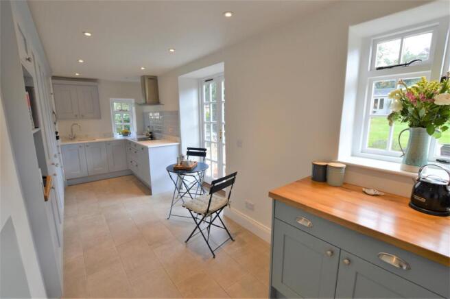 Kitchen breakfast room