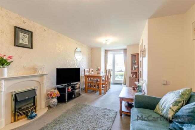 8688986-interior05.jpg