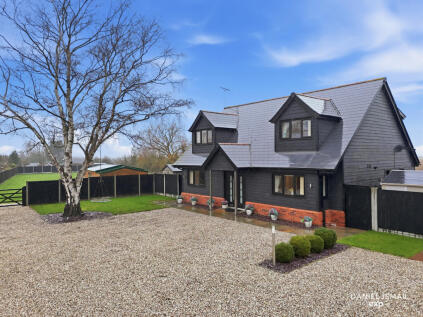 Little Wakering Road, Little Wakering, SS3 0