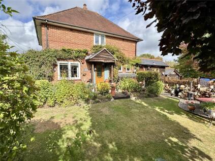 Setthorns Road, Sway, Lymington, Hampshire, SO41