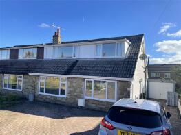 16, Moor Bottom Road, Illingworth, Halifax HX2 9SR
