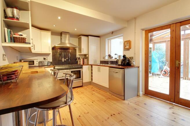 Kitchen/Breakfast Area