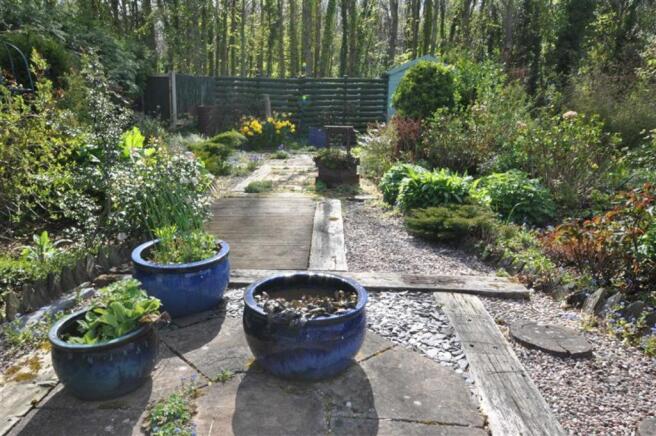 UPPER GARDEN
