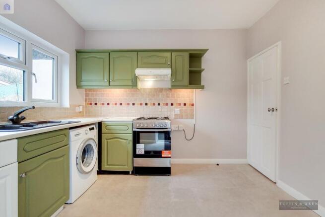 Modern Fitted Kitchen/Diner