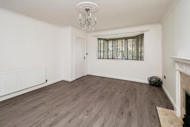 3 bed Terraced for sale Image 4