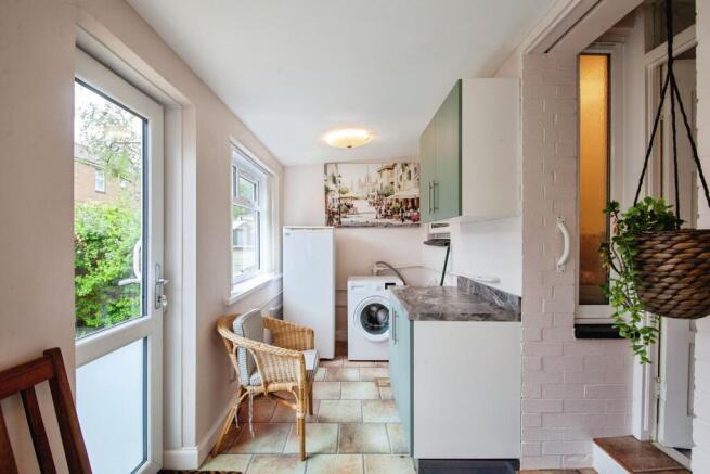3 bed Terraced for sale Image 8