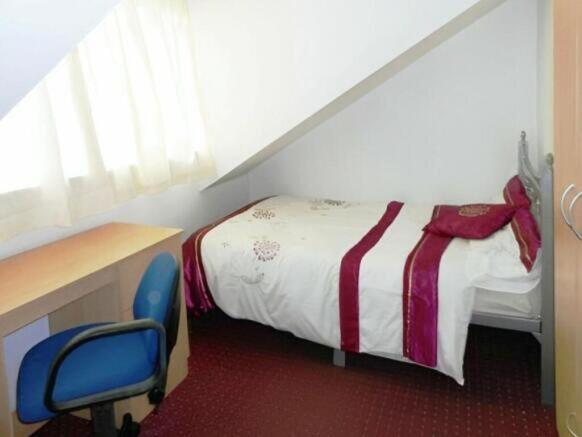6 bed Terraced for sale Image 5