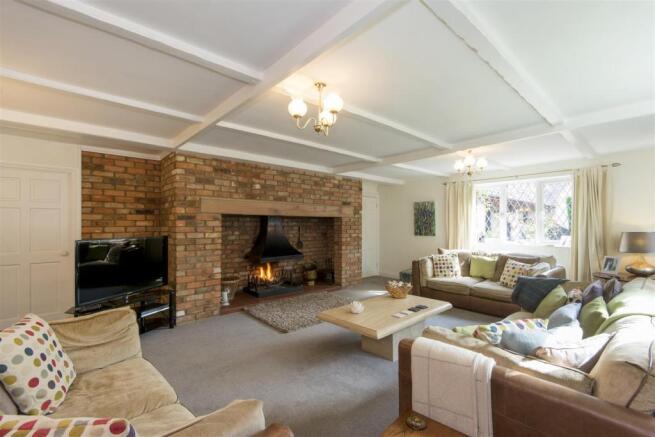 Sitting Room 1 High Res JPG.jpg