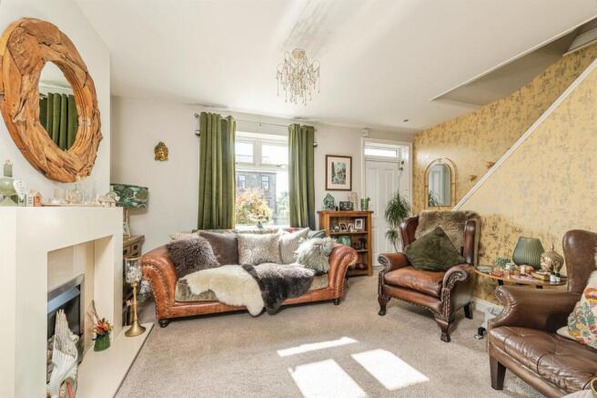 3 bed Terraced for sale Image 5