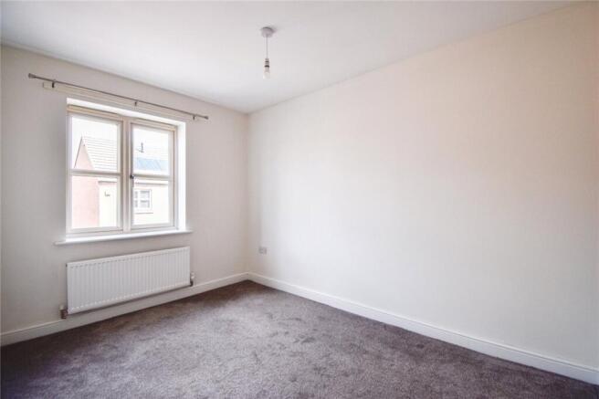 3 bed Semi-Detached to rent Image 10