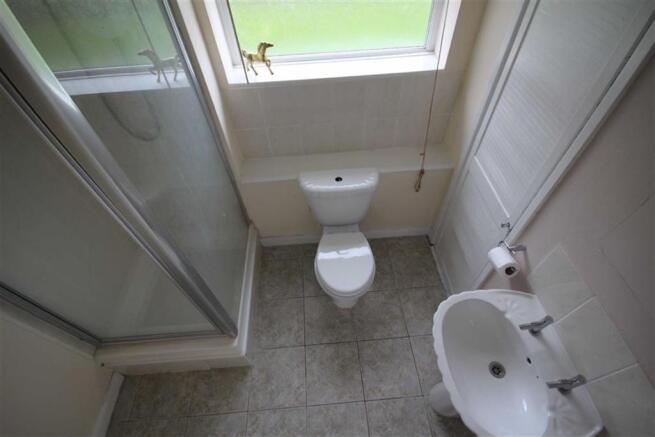 Shower Room: