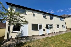 5, 2 Knights Court, Kirkway, Broadstone BH18 8EE