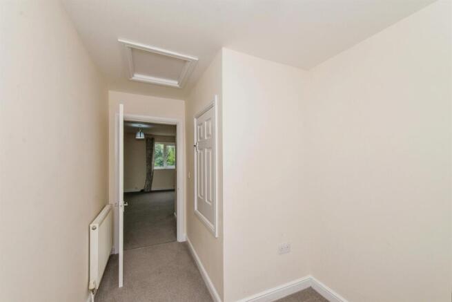 2 bed Maisonette for sale Image 11