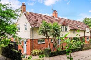 5, Park Works Cottages, High Street, Redhill RH1 4HG