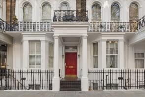 Flat 25, 28 29 Chase Court, Beaufort Gardens, London SW3 1QQ
