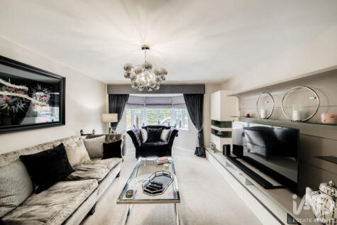 Long Acre Drive, Stratford-upon-avon, CV37
