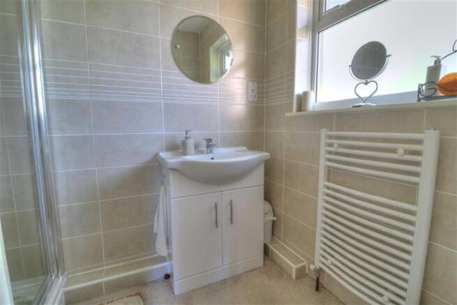 En-Suite Shower Room: