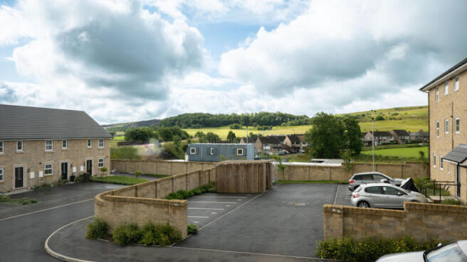 2-bed flat on Buxton, Derbyshire, SK17 9GP, £31,250