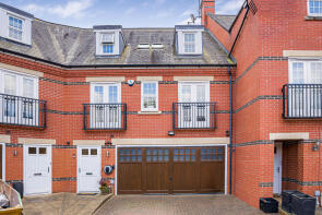 24, Boyes Crescent, St. Albans AL2 1UB