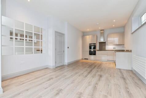 41 Woodcote Valley Road, Purley, CR8