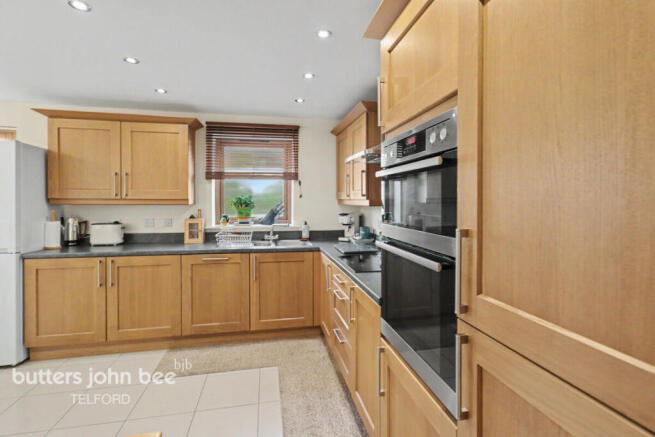 Smallhill Road, Telford photo 4