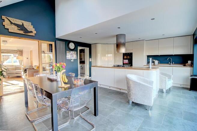Kitchen diner
