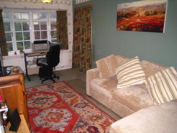 Bedroom 3/Dining Rm