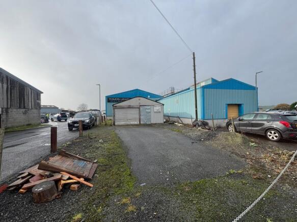 Photo 3