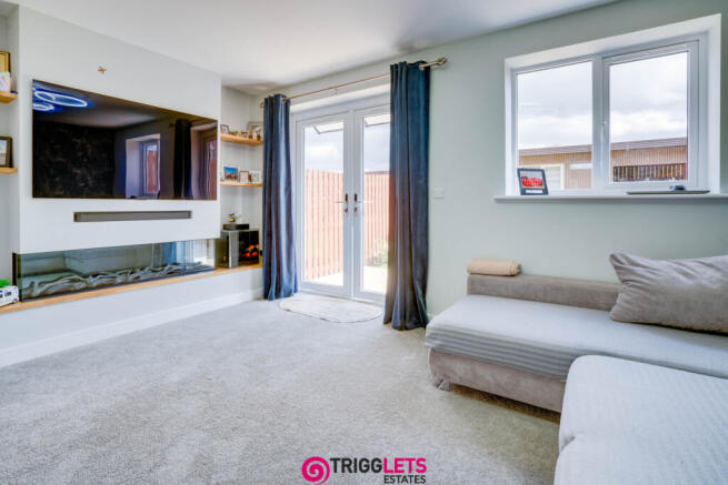 3 bed Semi-Detached for sale Image 10