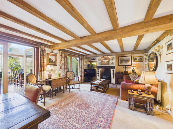 CAM01354G0-PR0697-STILL006