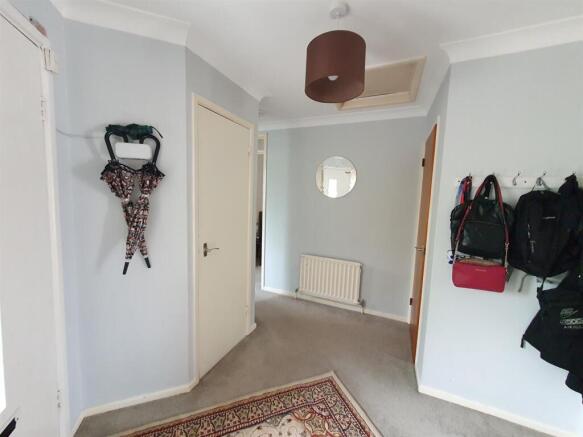 Hallway.jpg