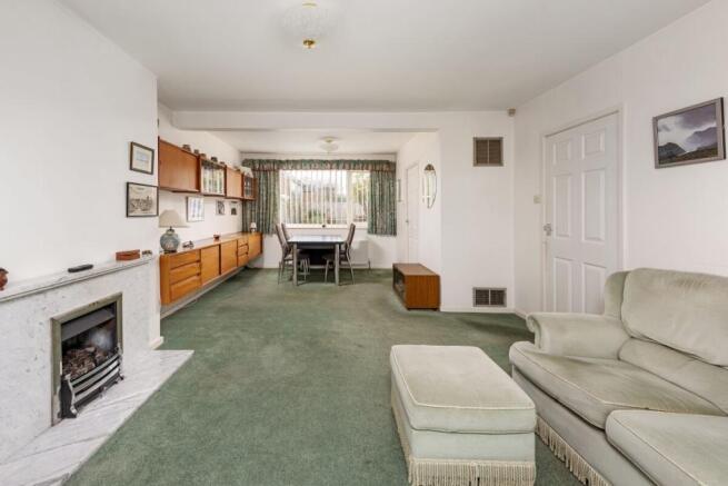 Lounge / Dining Room