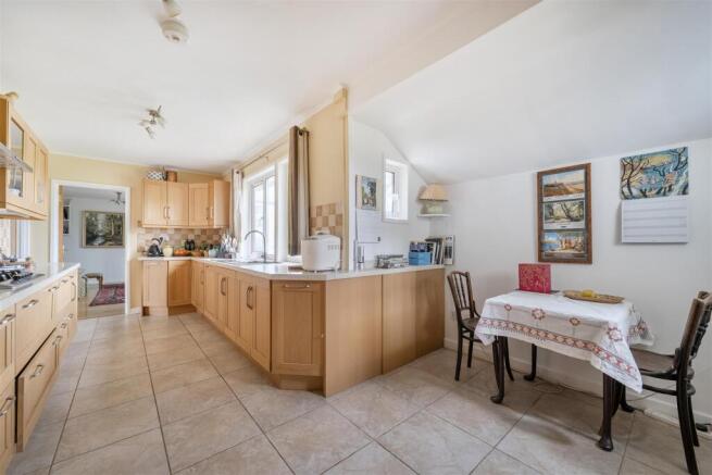Kitchen/Breakfast Room