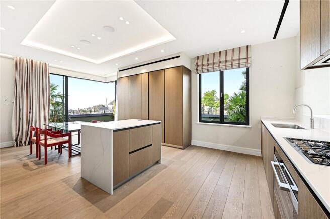 Kitchen/Dining Area
