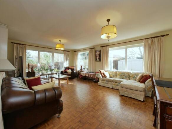 SITTING ROOM
