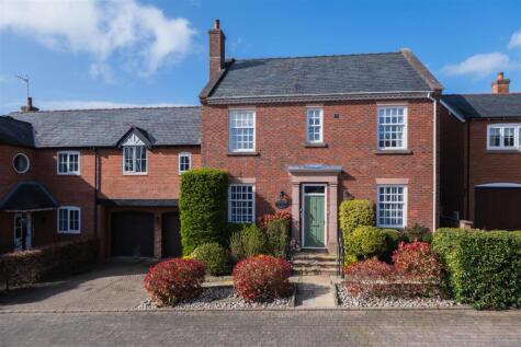 Cedarwood Court, Tarporley