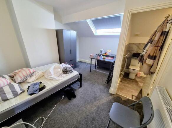 6 bed Terraced for sale Image 7