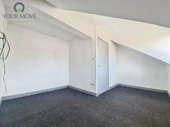4 bed Terraced to rent Image 9