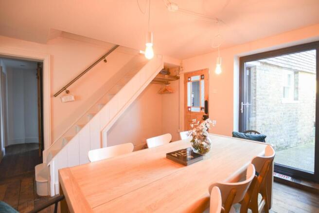3 Bedroom End of Terrace Home