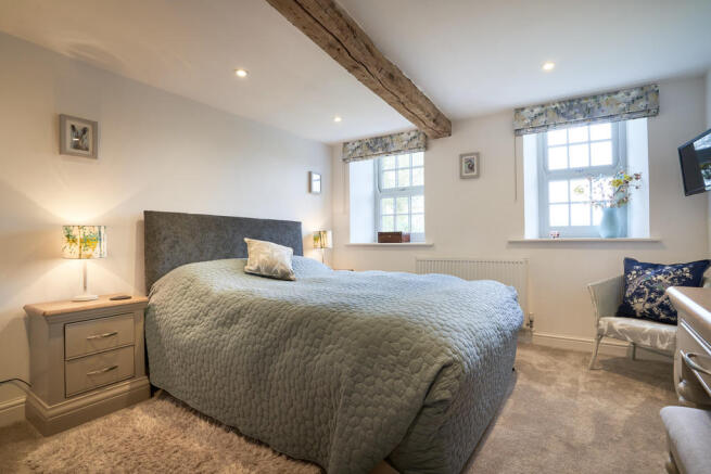 Bedroom 2 with En...