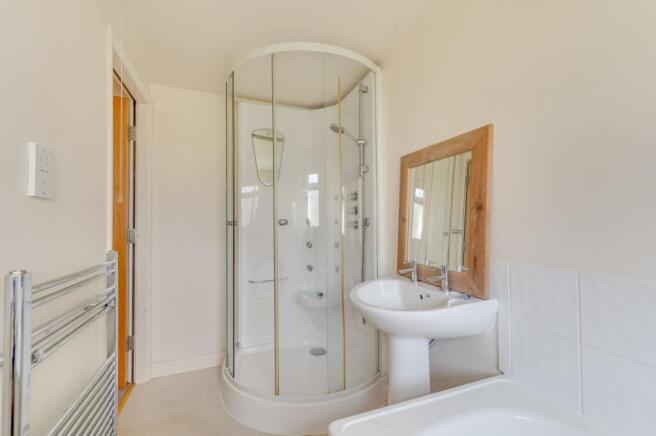 2 bed Terraced for sale Image 11