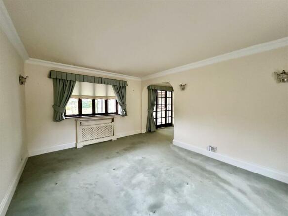 dining room.JPEG