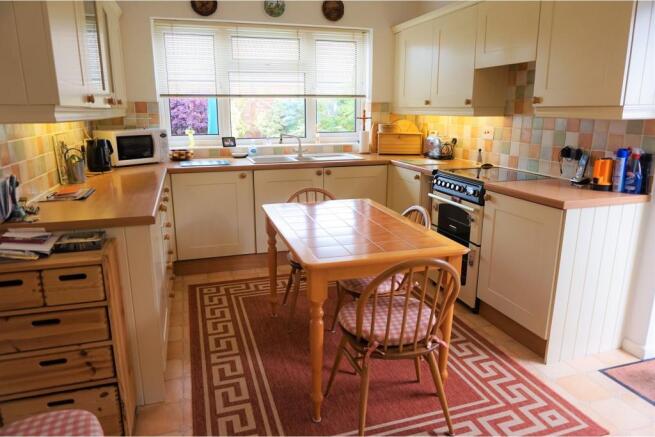 Kitchen / Breakfast