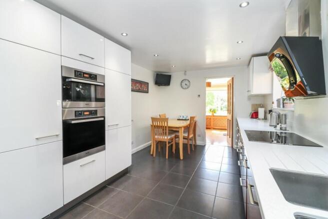 Kitchen/Breakfast