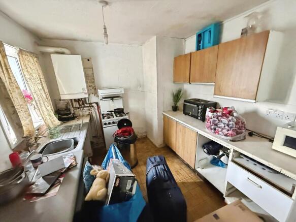 60 Ridgethorpe, Willenhall, Coventry, West Midlands CV3 3GQ photo 4