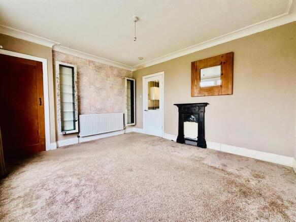 2 bed Semi-Detached for sale Image 5