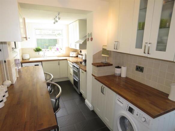 Kitchen.JPG