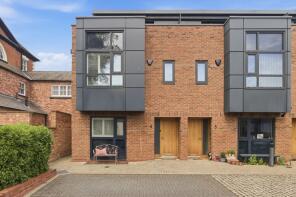 4, Abbotsford Mews, New Street, Kenilworth CV8 2FH
