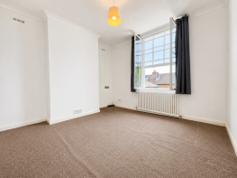 4, 9 The Hollies, High Street, Greenhithe DA9 9NL